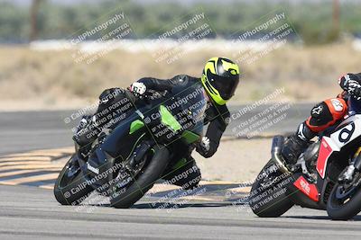 media/Oct-13-2025-Moto Forza (Mon) [[a66d839500]]/3-B Group/Session 3 (Turn 16)/